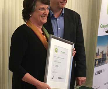 Catherine Bearder MEP receives her green ribbon award