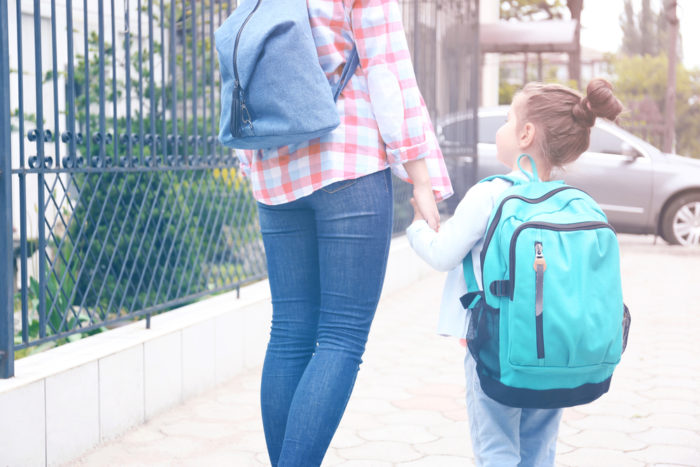 Health minister blames parents for air pollution outside schools