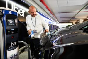 Uber offer new incentives for drivers to switch to electric