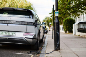 Clearance given for EV chargers to be installed on old lamp posts