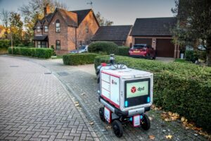 Ottobot, the locker on wheels, starts work for DPD