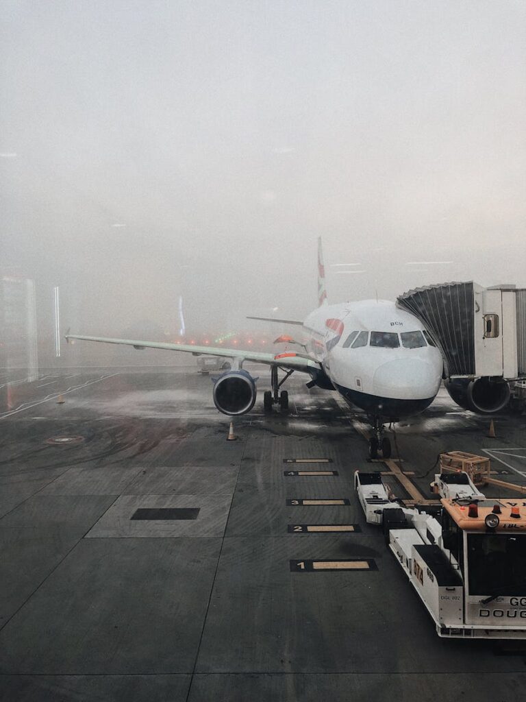 Gatwick decision delayed but government minded to approve second runway