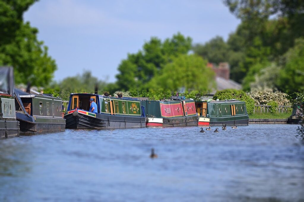 Mayor promises action on air quality around London’s waterways