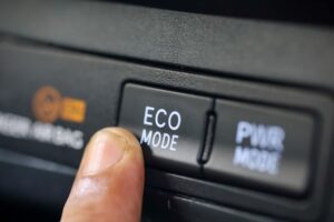 Research points the way towards slashing emissions at road junctions