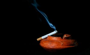 Dad’s secondhand smoke exposure may damage children’s lungs