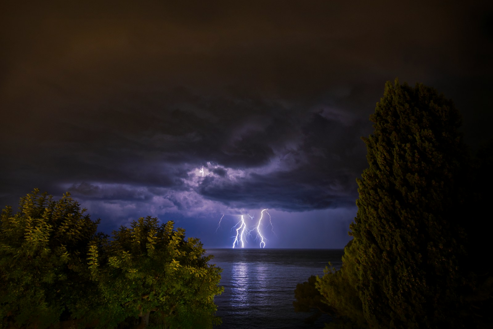 lightning strike during nighttime