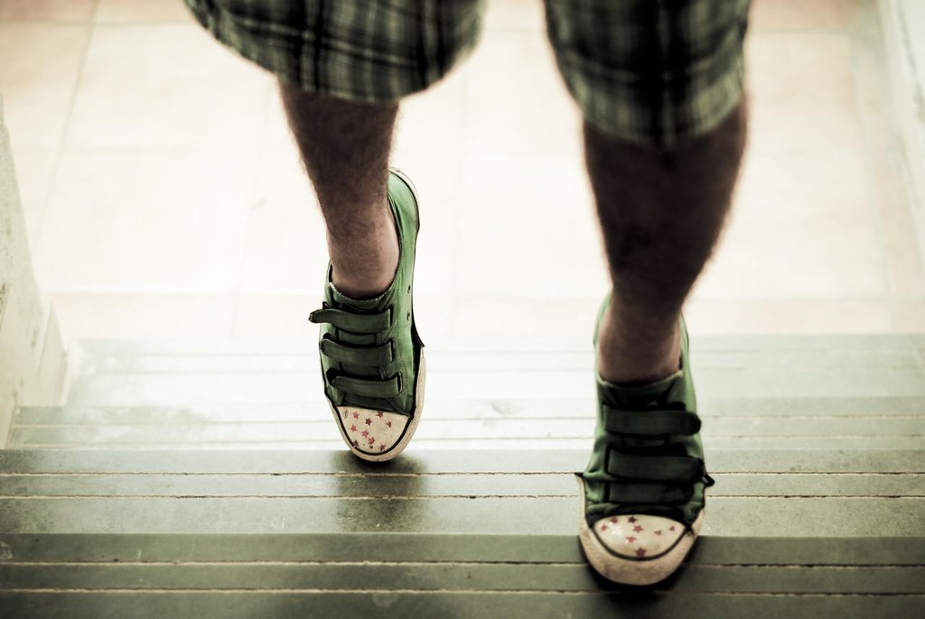 Air pollution linked to faster mobility loss in older adults