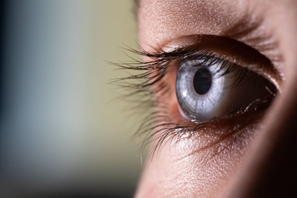 Air pollution linked to higher risk of glaucoma and cataracts